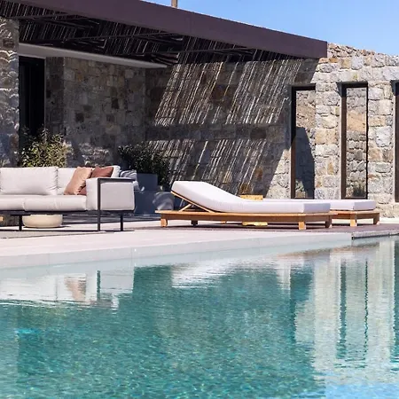 Untold Mykonos Agios Ioannis Diakoftis