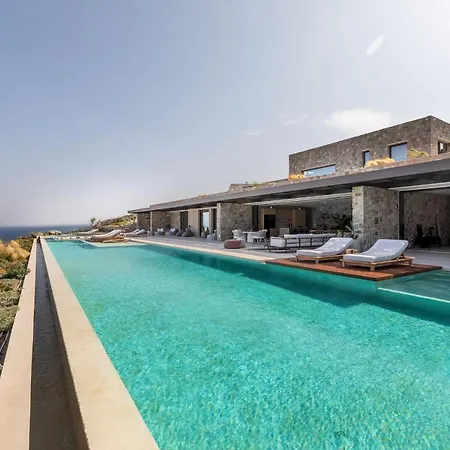 Untold Mykonos Agios Ioannis Diakoftis