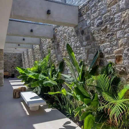 Untold Mykonos